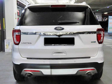 Ford Explorer — photo 05