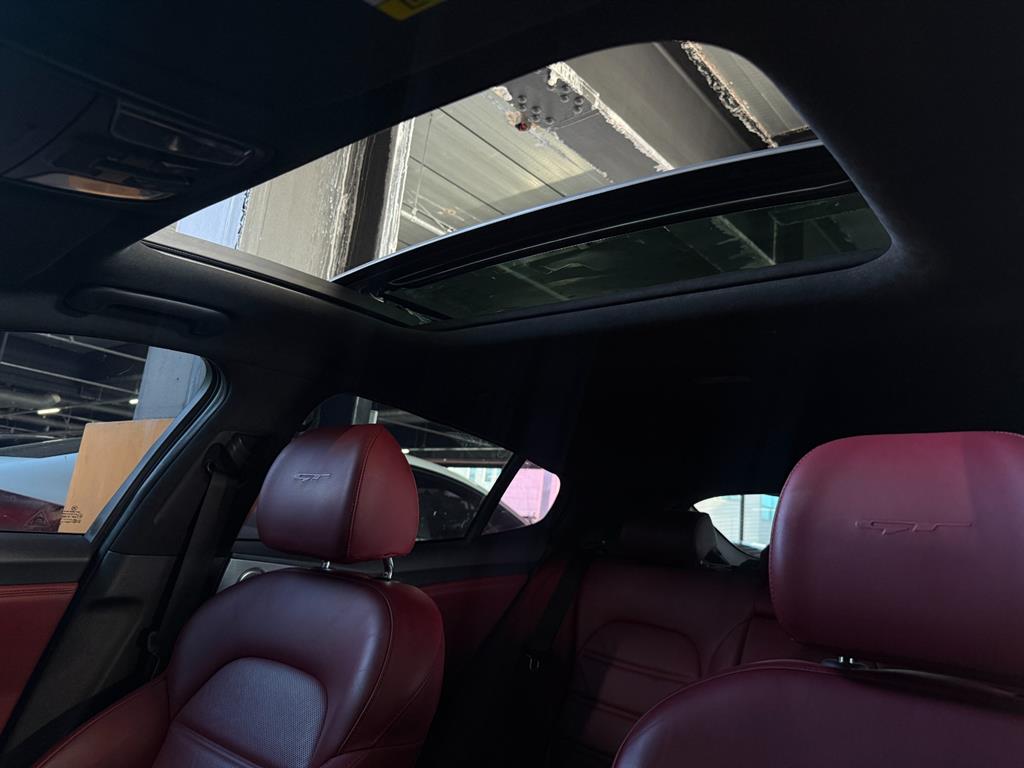Kia Stinger — photo 19
