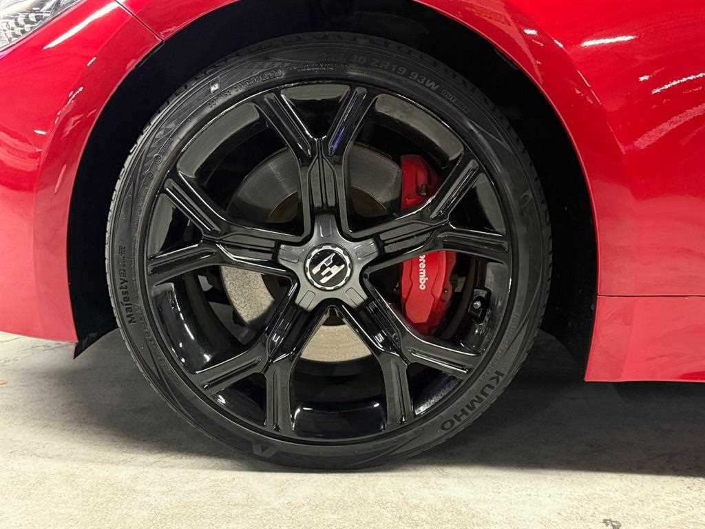 Kia Stinger — photo 20