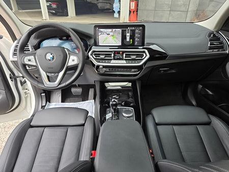 BMW X3 — photo 09