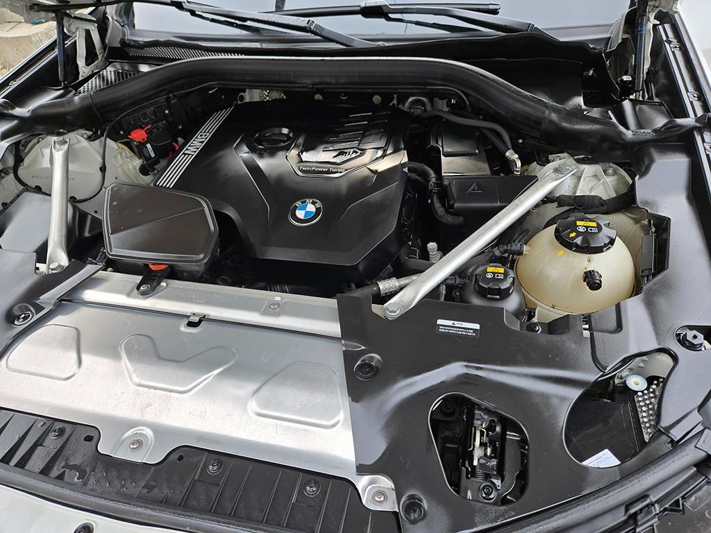 BMW X3 — photo 19