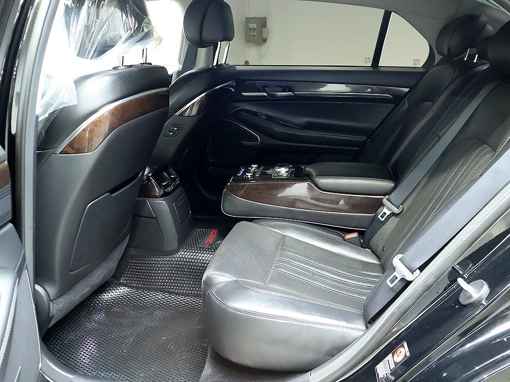 Genesis EQ900 — photo 12