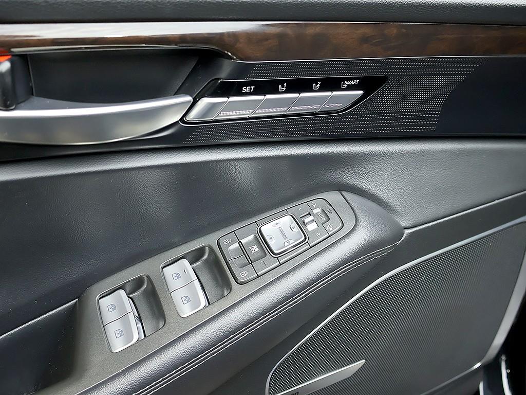 Genesis EQ900 — photo 14