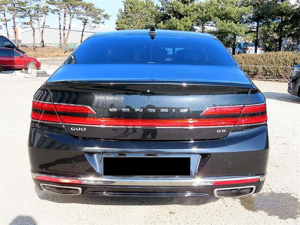 Genesis G90 — photo 04