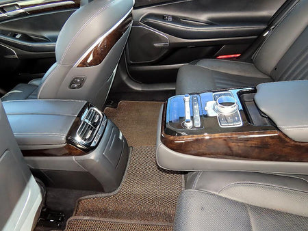 Genesis G90 — photo 16