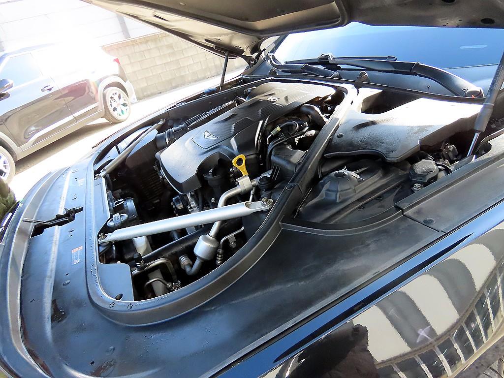Genesis G90 — photo 19