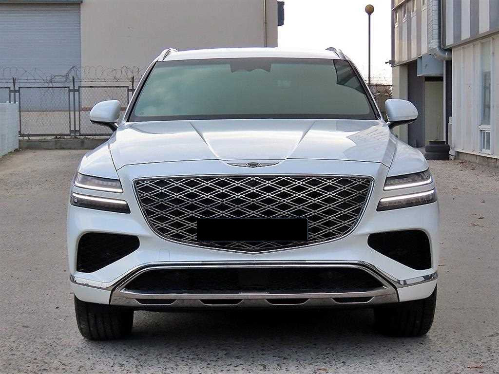 Genesis GV80 — photo 01