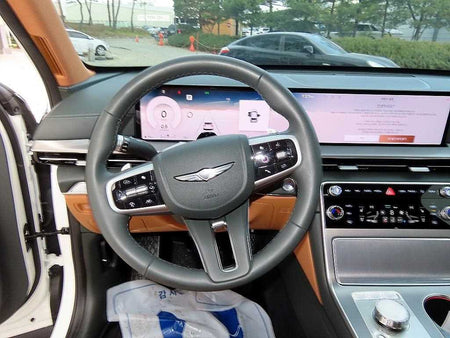Genesis GV80 — photo 08