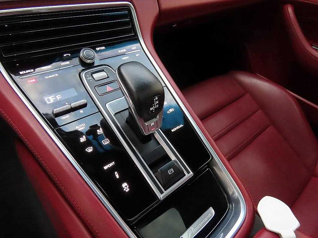 Porsche Panamera — photo 10