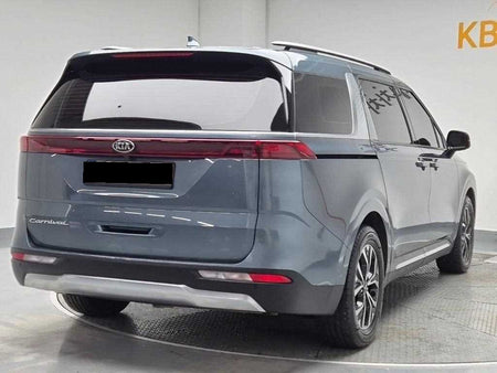 Kia Carnival — photo 03