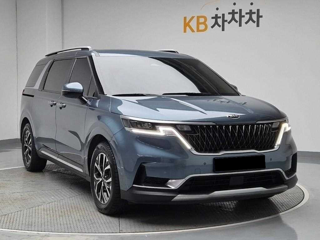 Kia Carnival — photo 04