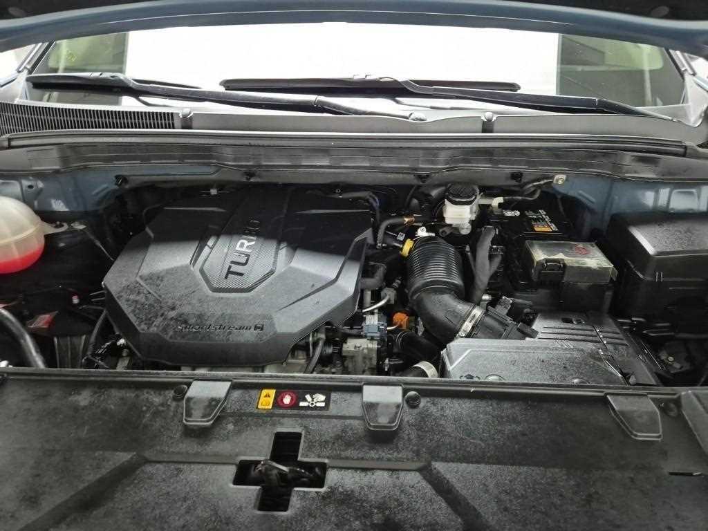 Kia Carnival — photo 05