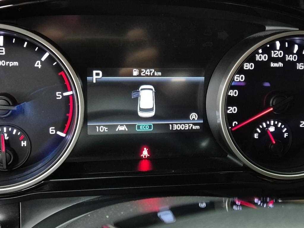 Kia Carnival — photo 06