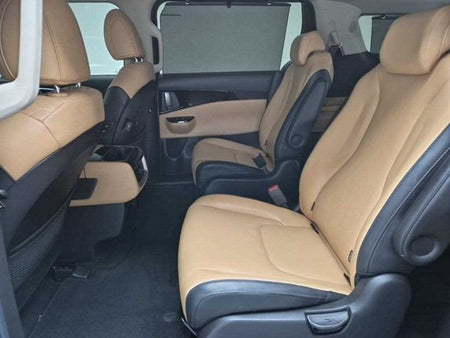 Kia Carnival — photo 12