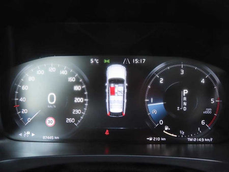 Volvo V90 — photo 09