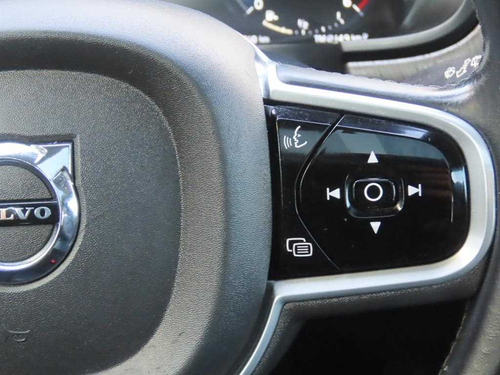 Volvo V90 — photo 12