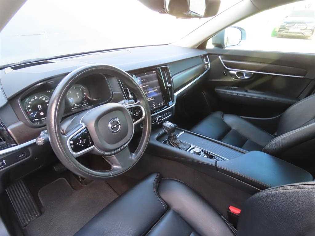 Volvo V90 — photo 16