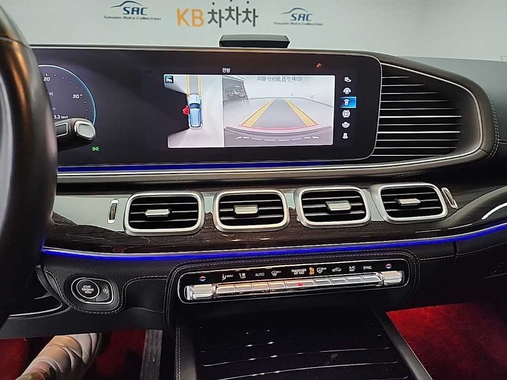 Mercedes-Benz GLE-Class — photo 10