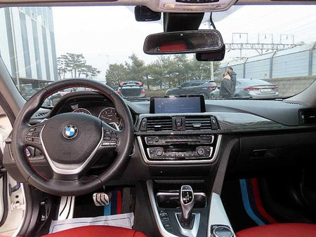 BMW 3-Series — photo 07