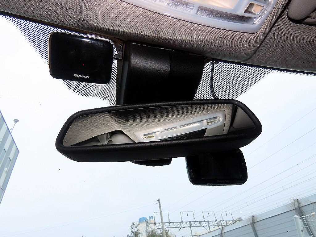 BMW 3-Series — photo 16