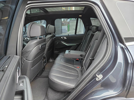 BMW X5 — photo 06