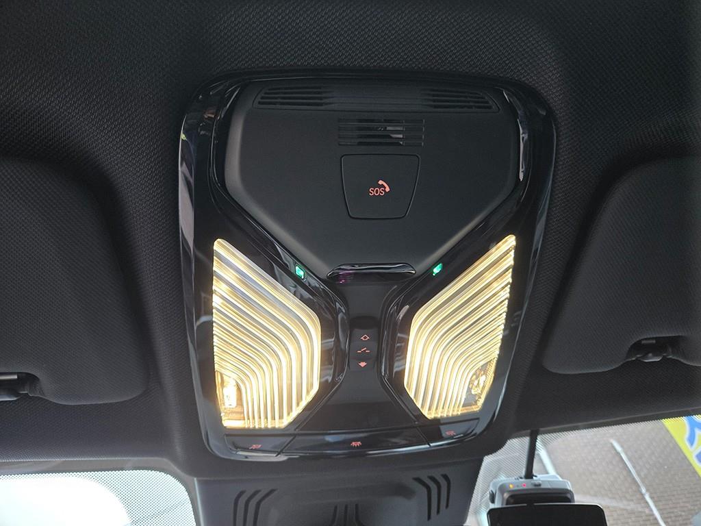 BMW X5 — photo 15