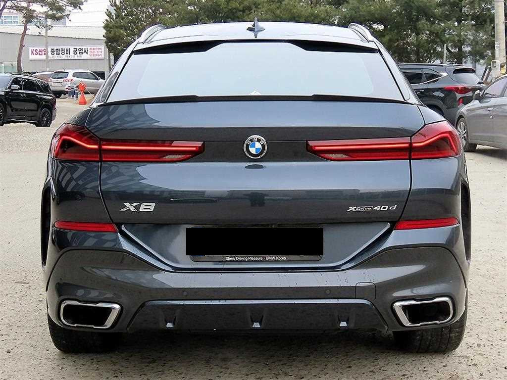 BMW X6 — photo 04