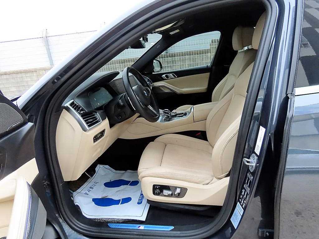 BMW X6 — photo 05