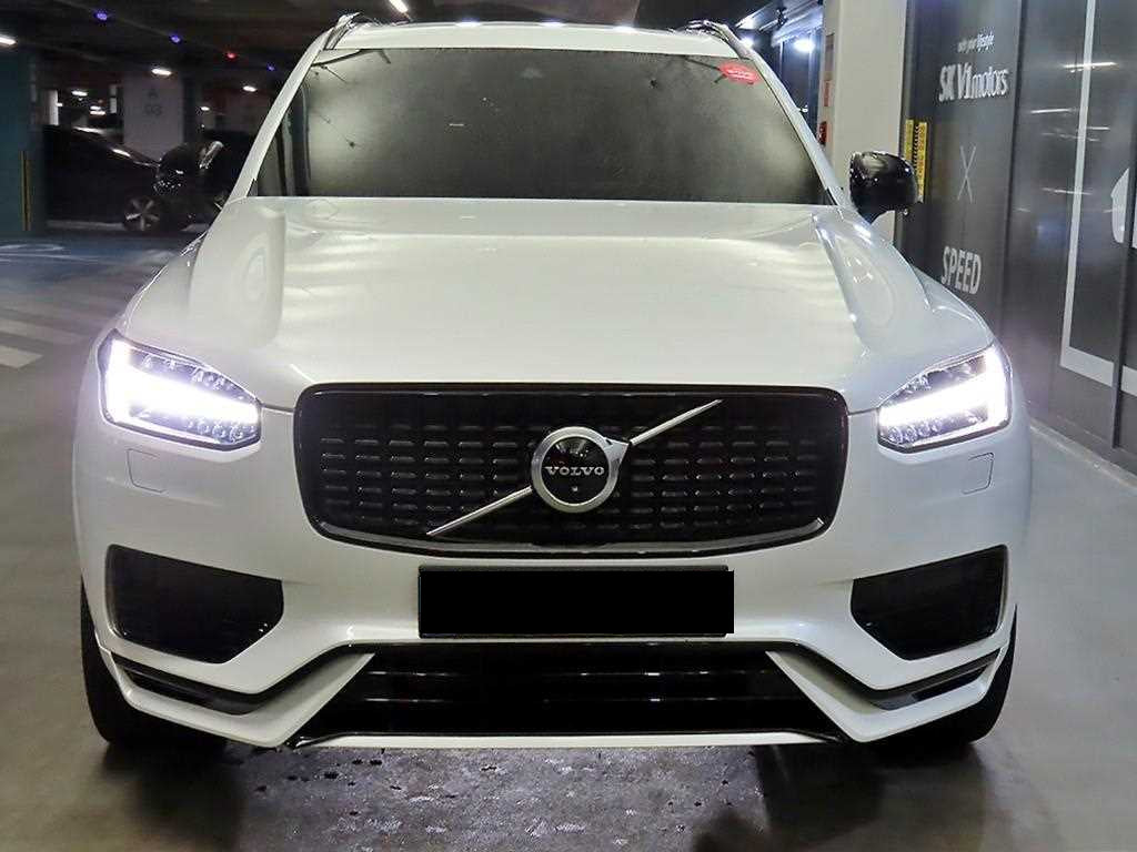 Volvo XC90 — photo 02