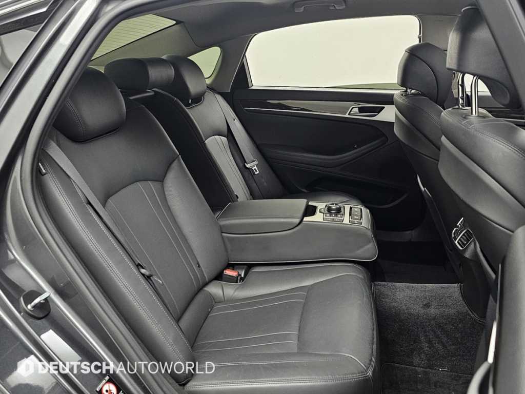 Genesis G80 — photo 12