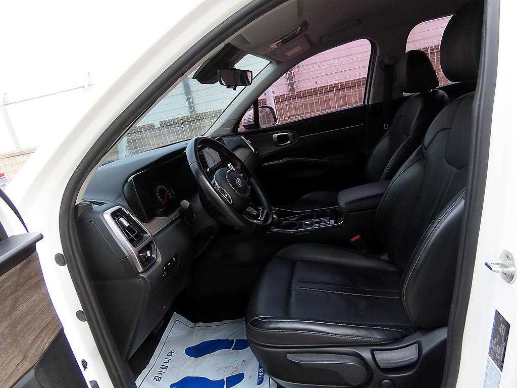 Kia Sorento — photo 05