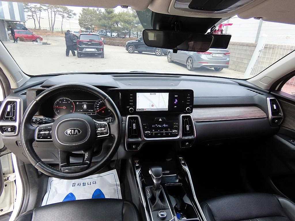 Kia Sorento — photo 07