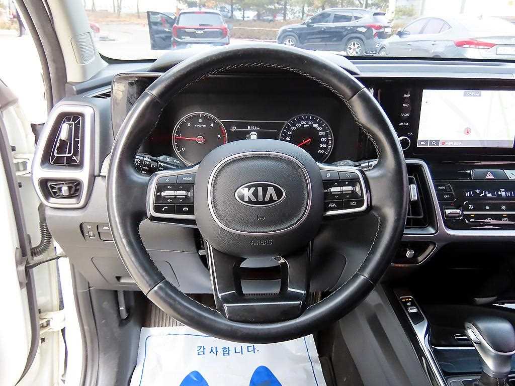 Kia Sorento — photo 08