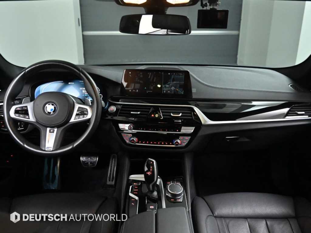 BMW 5-Series — photo 07
