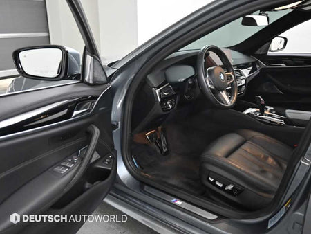 BMW 5-Series — photo 11