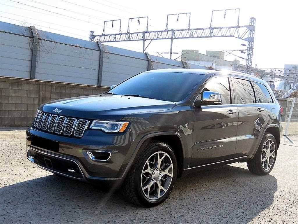 Jeep Cherokee — photo 01