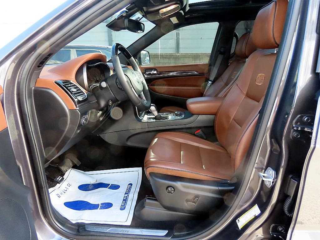 Jeep Cherokee — photo 05
