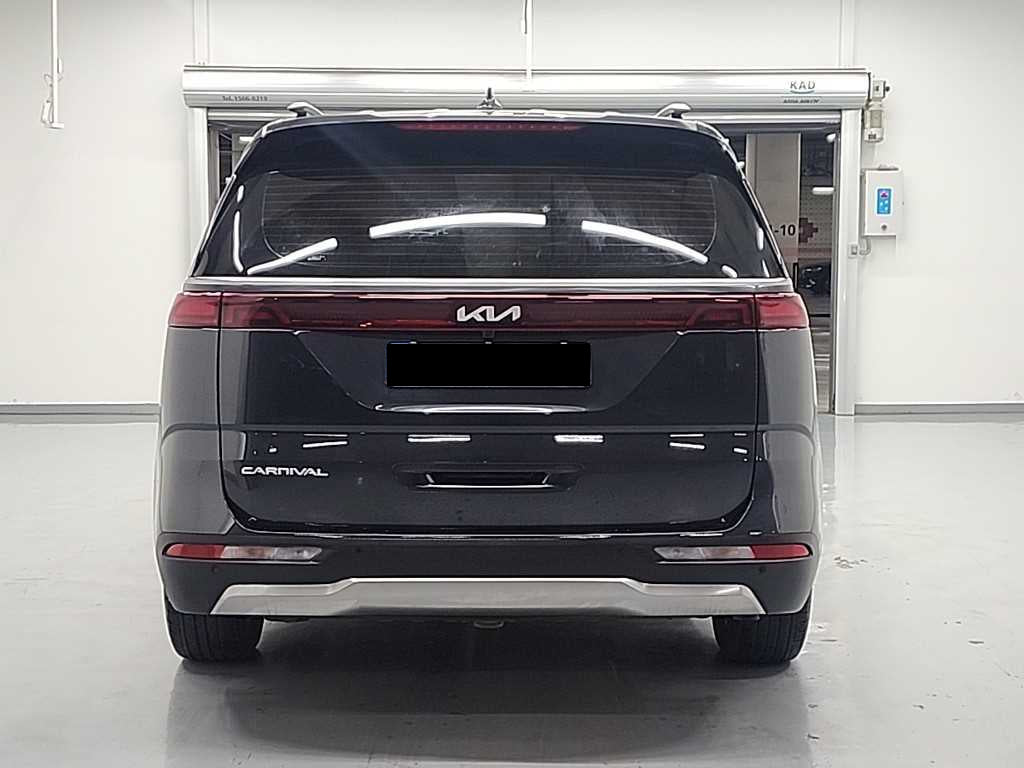 Kia Carnival — photo 03