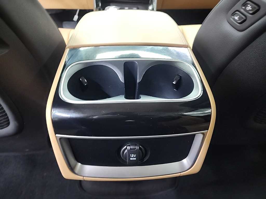 Kia Carnival — photo 13