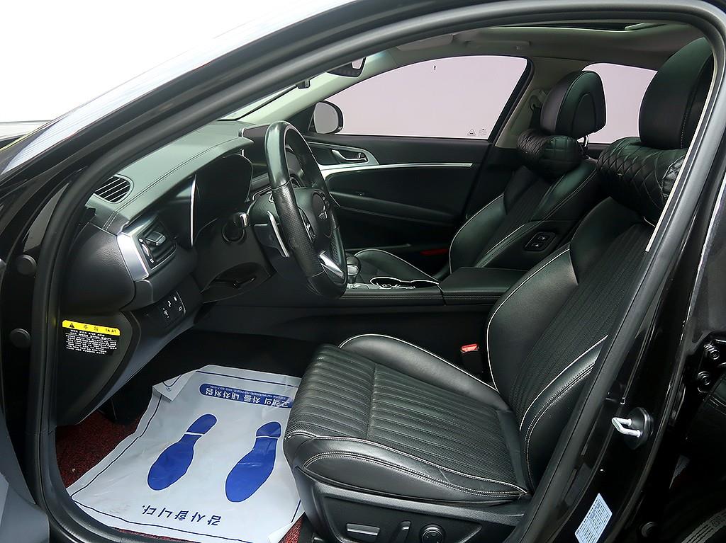 Genesis G70 — photo 11