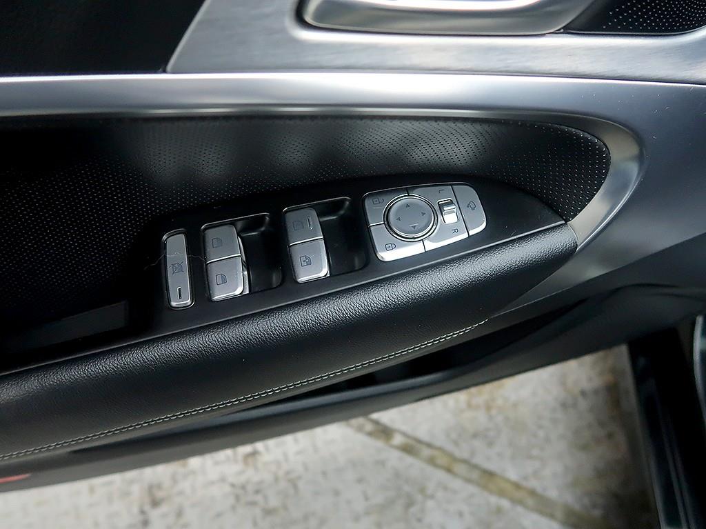 Genesis G70 — photo 15