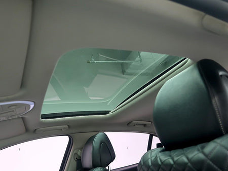 Genesis G70 — photo 16