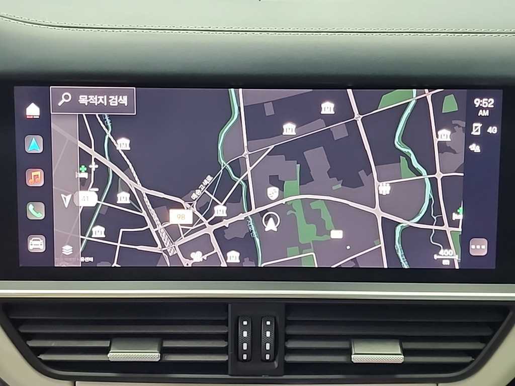 Porsche Cayenne — photo 16