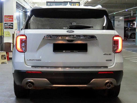 Ford Explorer — photo 05