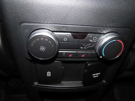 Ford Explorer — photo 14
