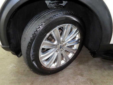 Ford Explorer — photo 20
