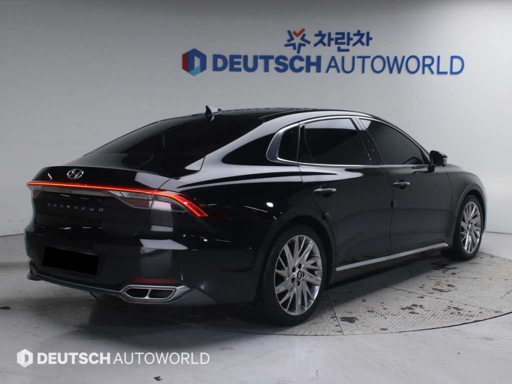 Hyundai Grandeur — photo 02