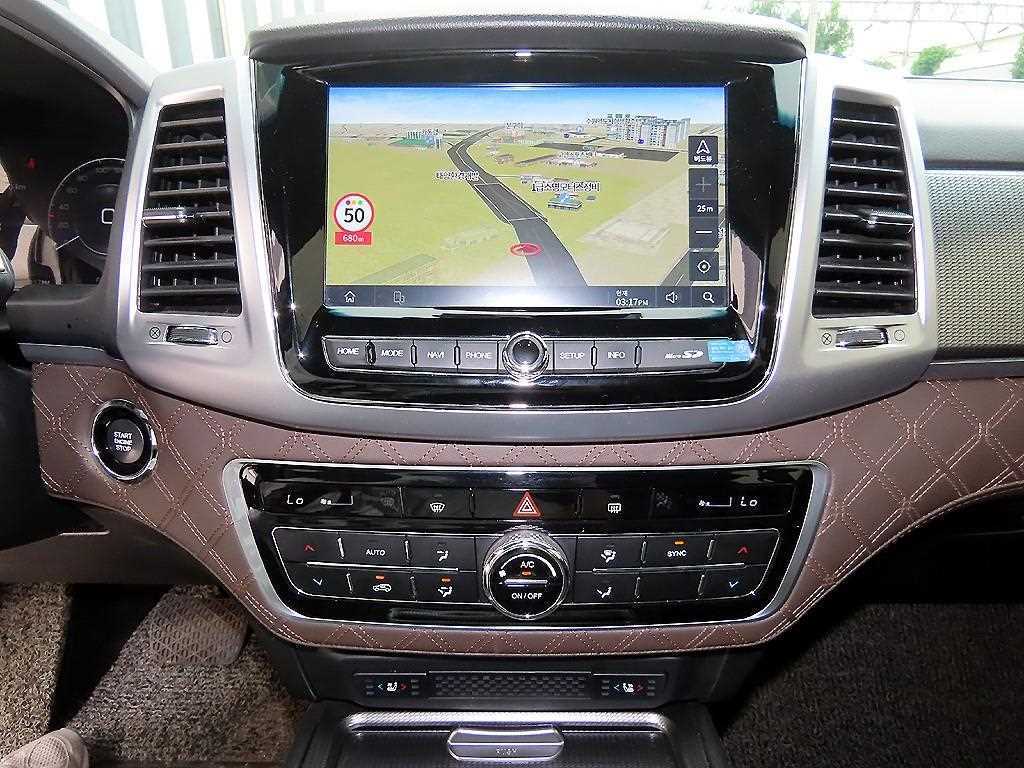 KGM Rexton — photo 13