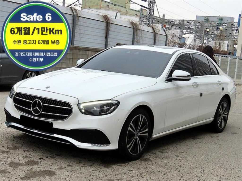 Mercedes-Benz E-Class — photo 01