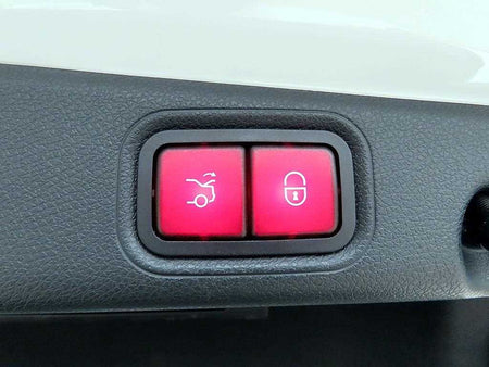 Mercedes-Benz E-Class — photo 16